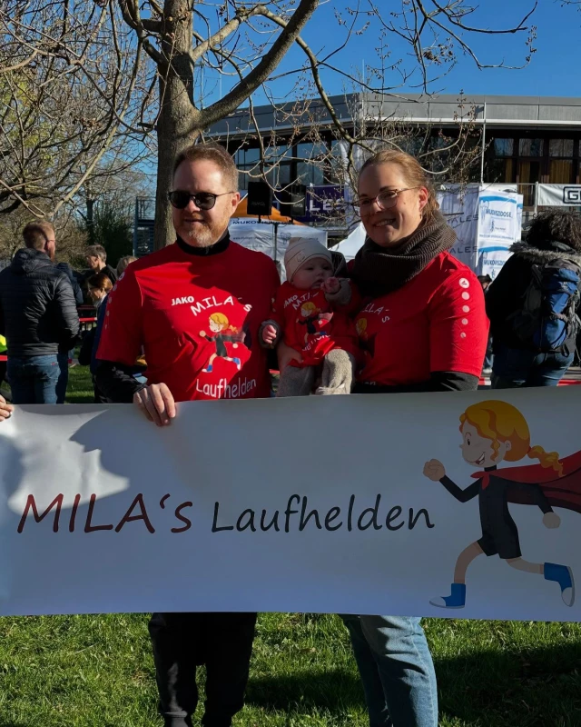 Heute war ein besonderer Tag für unser Praxisteam - wir haben am Ditzinger Lebenslauf teilgenommen, um unsere liebe Kollegin und ihre Familie zu unterstützen. Mit jedem Schritt wollten wir ein Zeichen für Solidarität, Zusammenhalt und Hoffnung setzt. Wenn auch Sie helfen möchten, wir freuen uns über jede Spende - gemeinsam können wir viel bewegen. Den Link für die Spende findet ihr in unserer Bio.❤️‍🩹